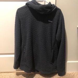 Patagonia Navy Diamond Quilt pullover